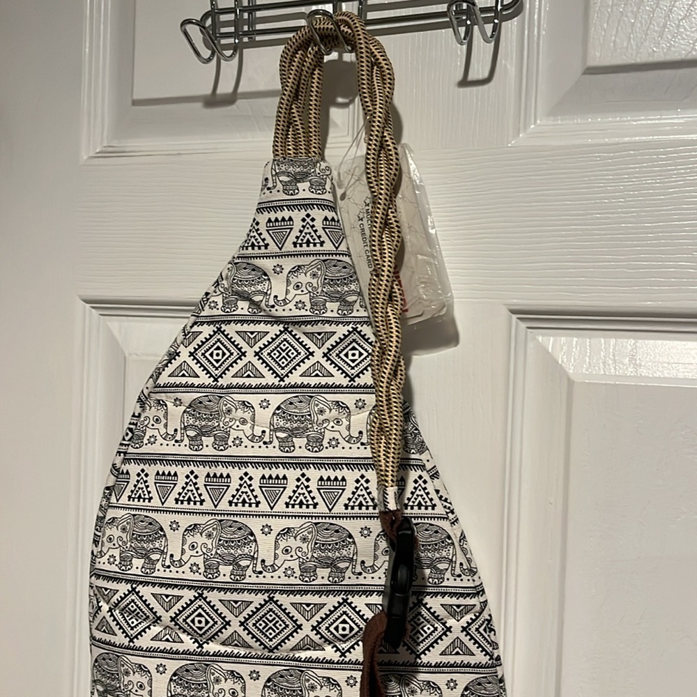 NWT Rope Swing Backpack! - Picture 2 of 4